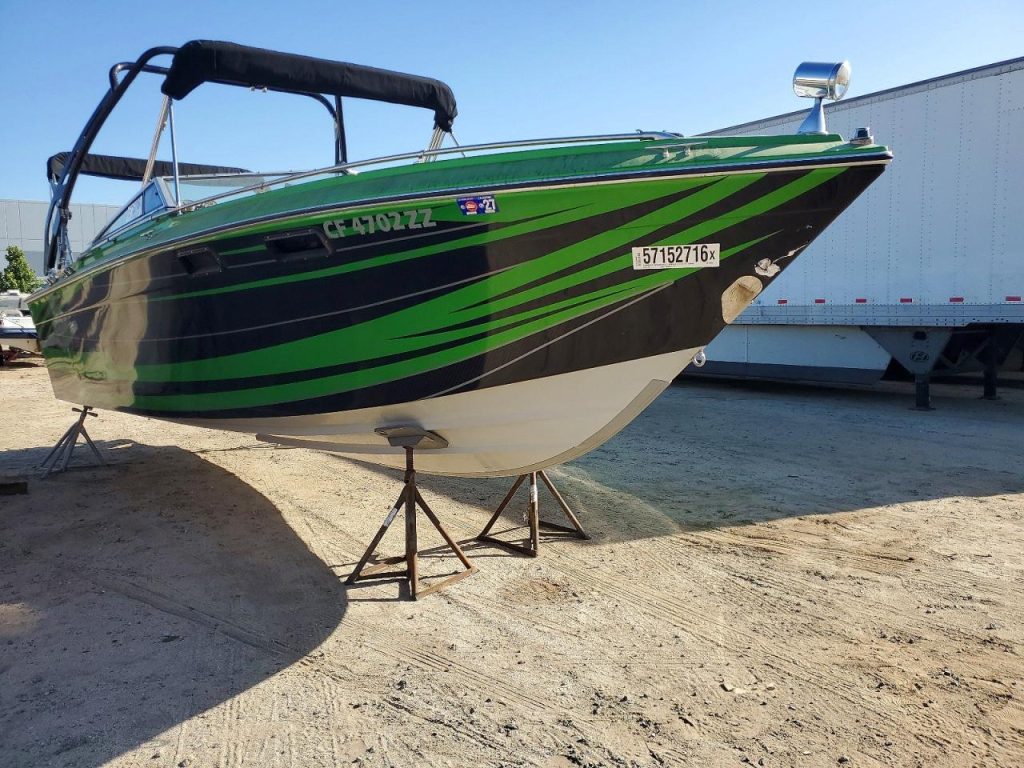 1986 FOUR WINNS BOATS 241 LIBERATOR