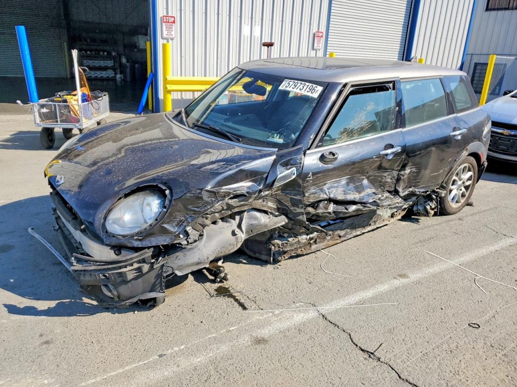 2017 MINI COOPER