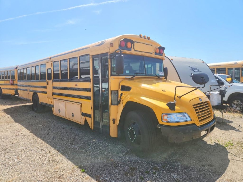 2009 BLUB SCHOOL BUS