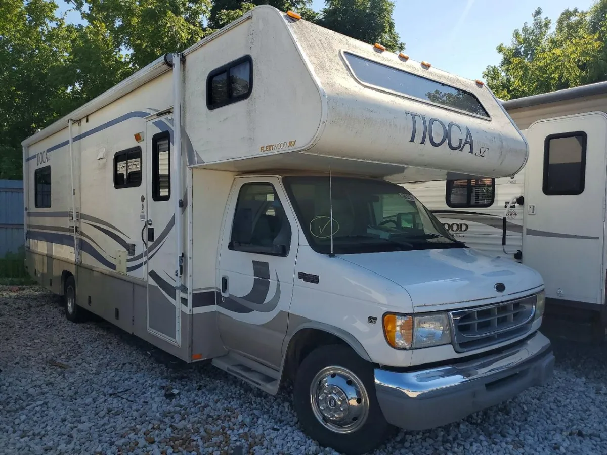 2000 FLEETWOOD TIOGA RECREATIONAL VEHICLE (RV)