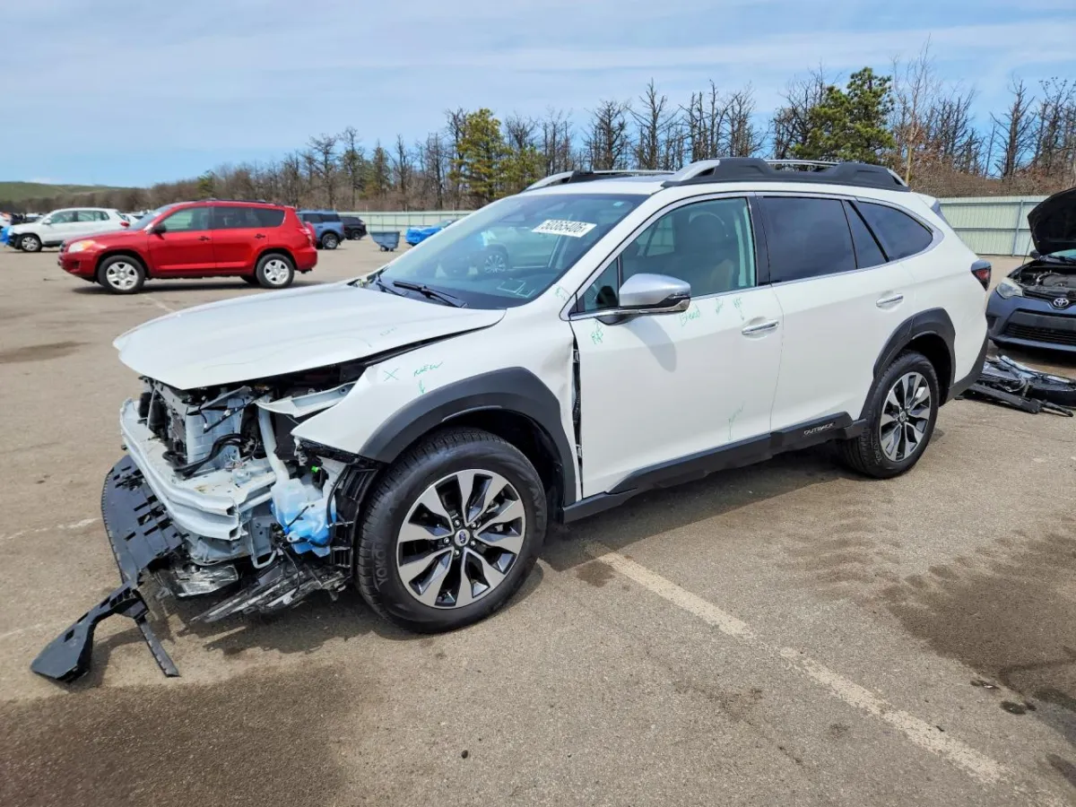 2025 SUBARU OUTBACK
