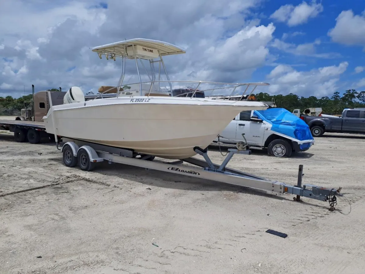 2002 WELLCRAFT 250 FISHERMAN